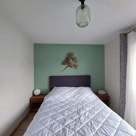 Maison Neuve Ultra Equipee Au Centre De Lit & Mixe Holiday home Lit-et-Mixe