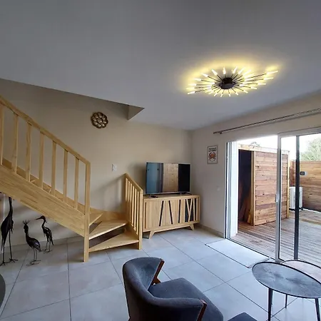 Maison Neuve Ultra Equipee Au Centre De Lit & Mixe